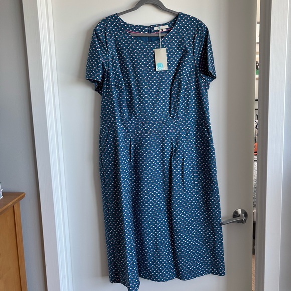 black casual dress shirt BUTTON DOWN COLLAR cute professional dresses Size:Medium (size 6) Women's ankle boots with